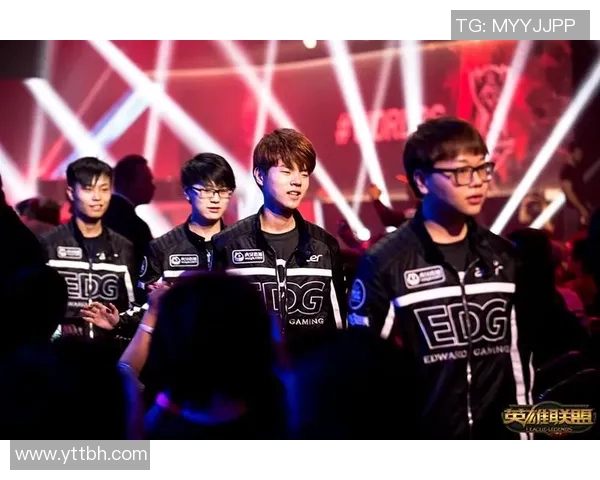 伯恩蒂斯迎战曼彻斯特联的激烈对决期待精彩瞬间与战术博弈 伯恩蒂斯迎战曼彻斯特联的激烈对决期待精彩瞬间与战术博弈