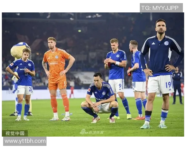 沙克尔04与弗赖堡激战正酣谁能在德甲赛场上笑到最后 沙克尔04与弗赖堡激战正酣谁能在德甲赛场上笑到最后