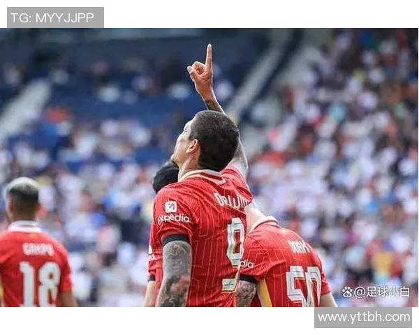 努涅斯在赛场上的精彩表现与未来发展潜力分析 努涅斯在赛场上的精彩表现与未来发展潜力分析