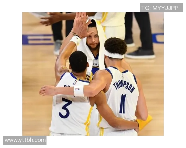 红星队与布雷斯特队激战正酣谁能在这场较量中笑到最后