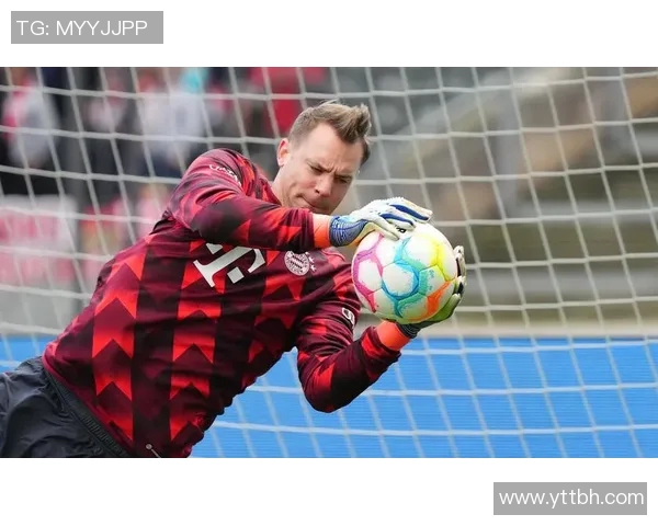 诺伊尔：从守门员到传奇，探寻足球世界的铁血精神与无畏勇气